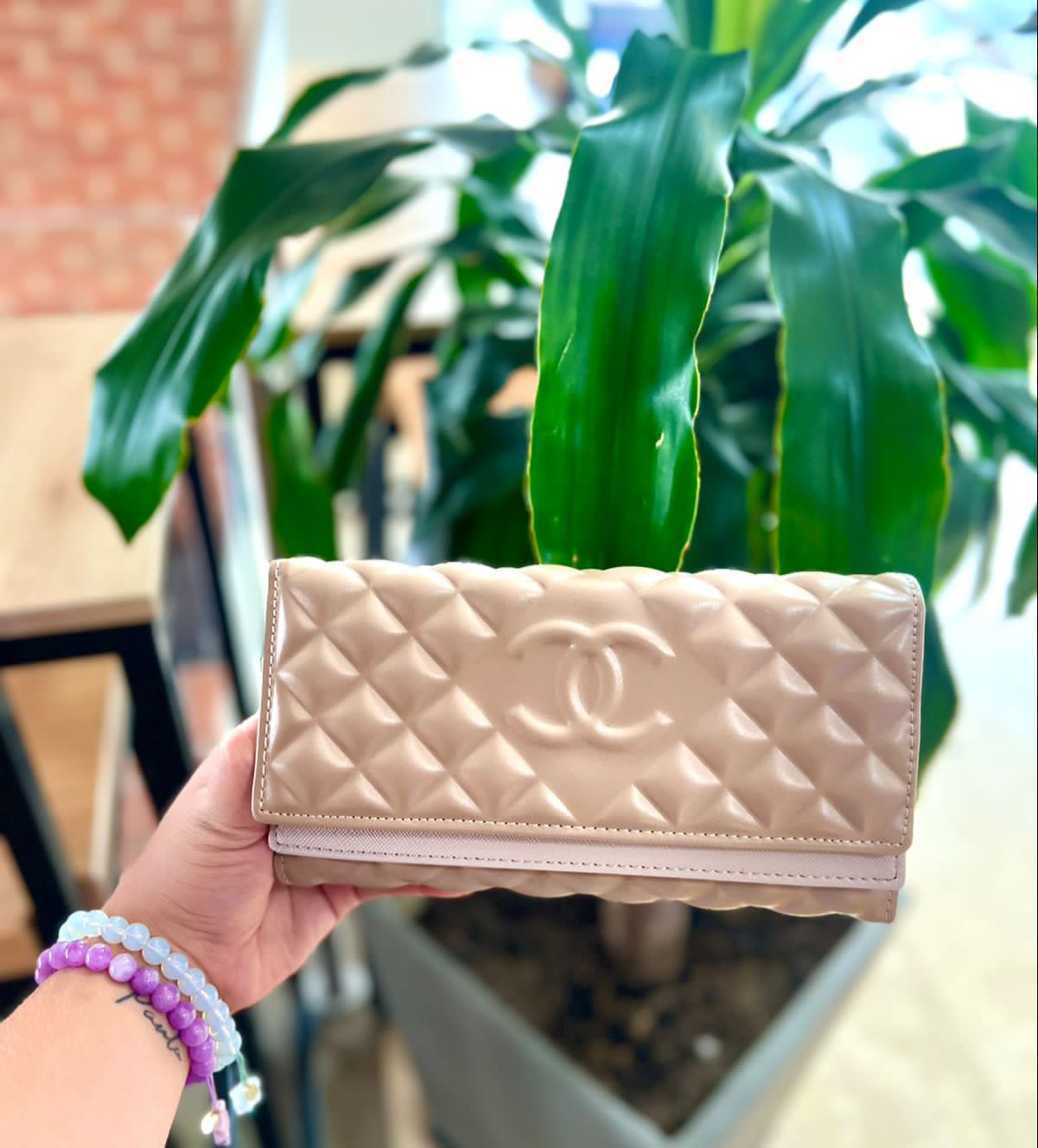 Gray helmet for bikers